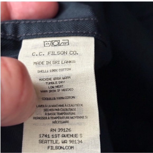 Filson Men’s Alaskan Guide Shirt Button Down Size Medium New Navy Relaxed Fit - Picture 8 of 8